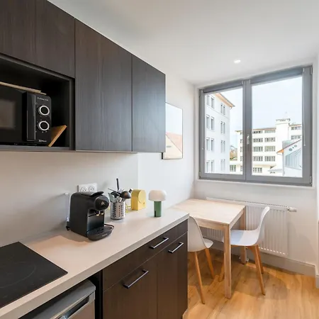 Apartament Chez Lilly - Neuf - De Gamme - Tram - Proche Centre-ville - Confort - Climatisation Strasburg